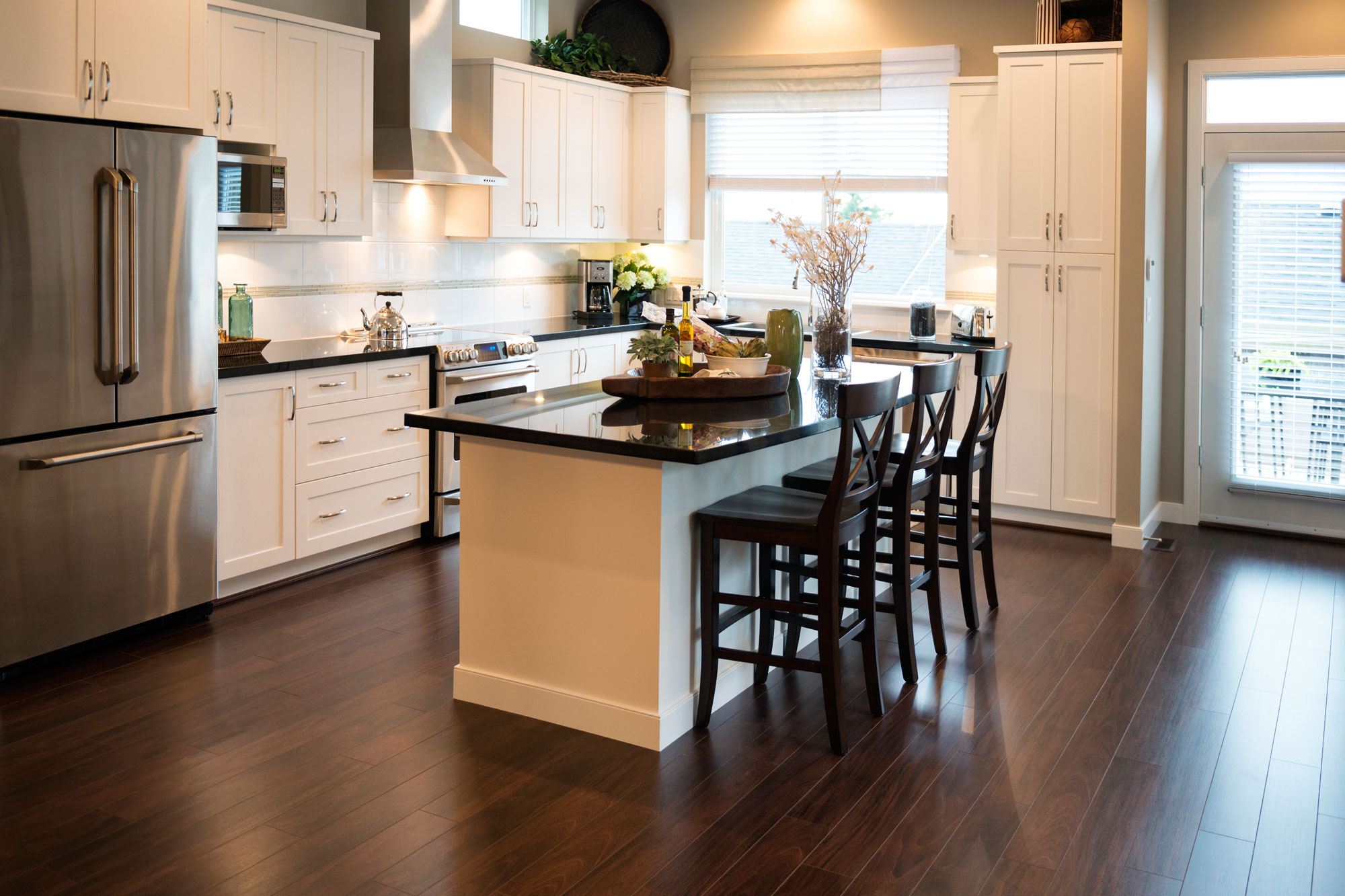 Kitchen Flooring in San Fernando Valley and Los Angeles